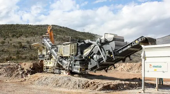 Metso Lokotrack LT 1213 SE