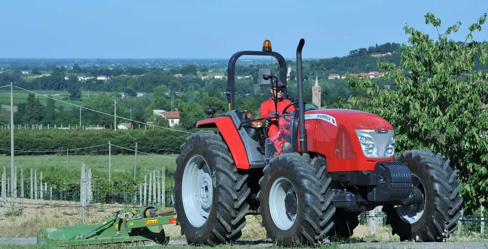 McCormick D 115 Max STD