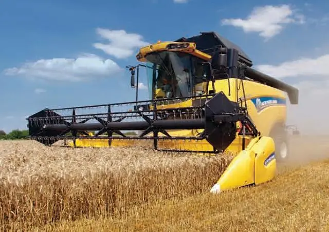 New Holland CX 5080 Elevation