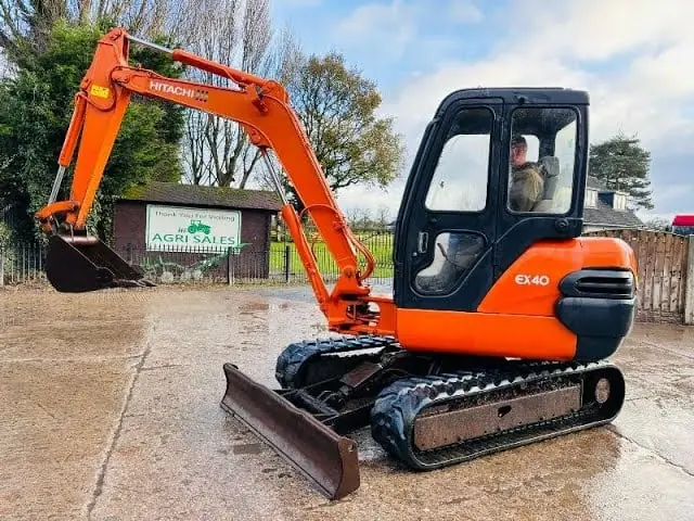 Hitachi EX 40-1