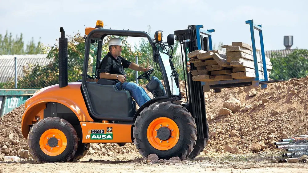Ausa C 200 H