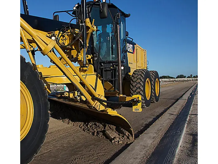 Caterpillar 140M3