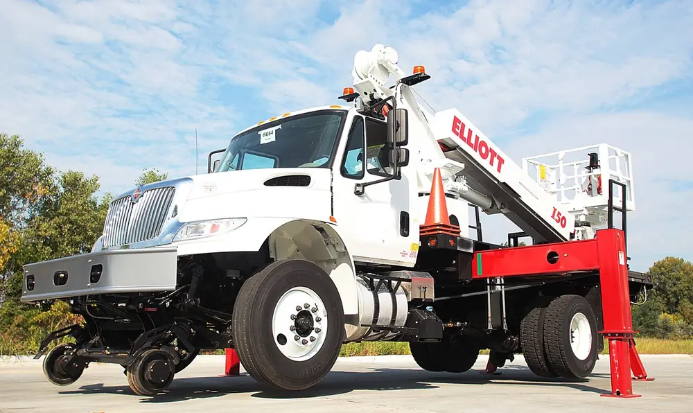 Elliott Equipment I50F HiReach