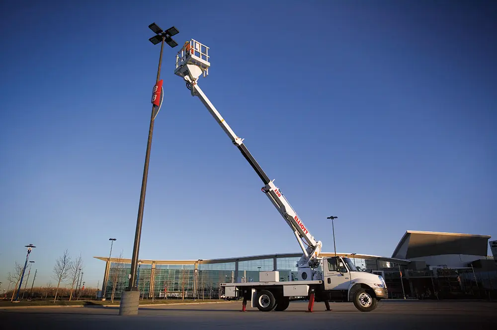 Elliott Equipment I50F HiReach thumbnail 4