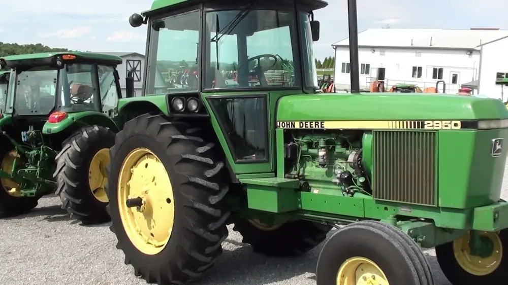 John Deere 2950