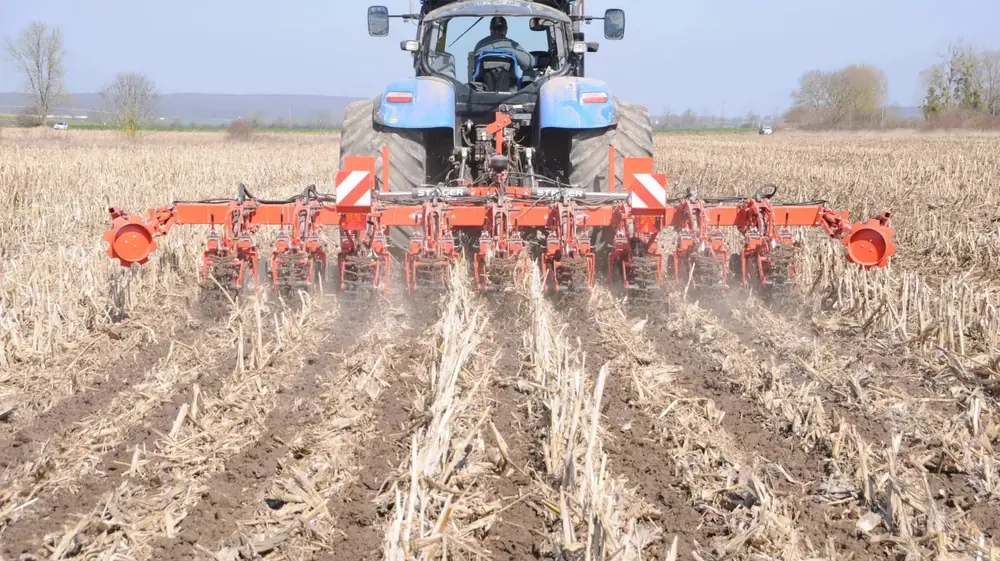 Kuhn Striger 600R