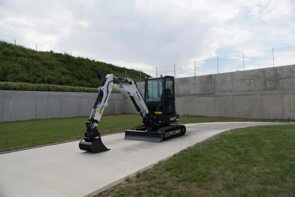 Bobcat E27