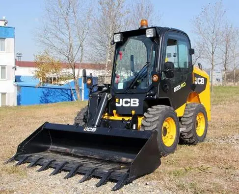 JCB 225 {|d573a062324d99df0870f5eed2686{6a11f3e59f4b8}|} thumbnail 2