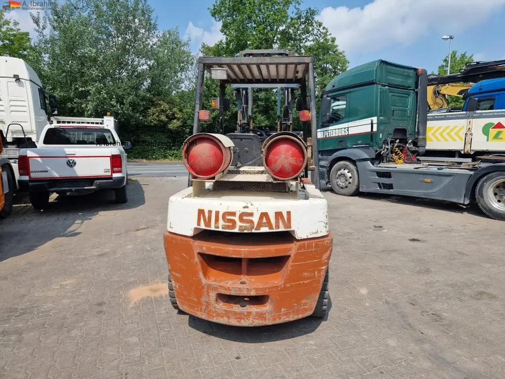 Nissan BF 03 A 35 U