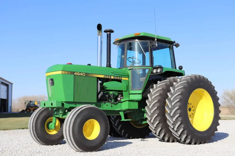 John Deere 4640