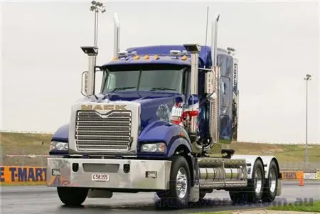 Mack SuperLiner RWS712L CA494 ETAZ673A 4x2 thumbnail 3
