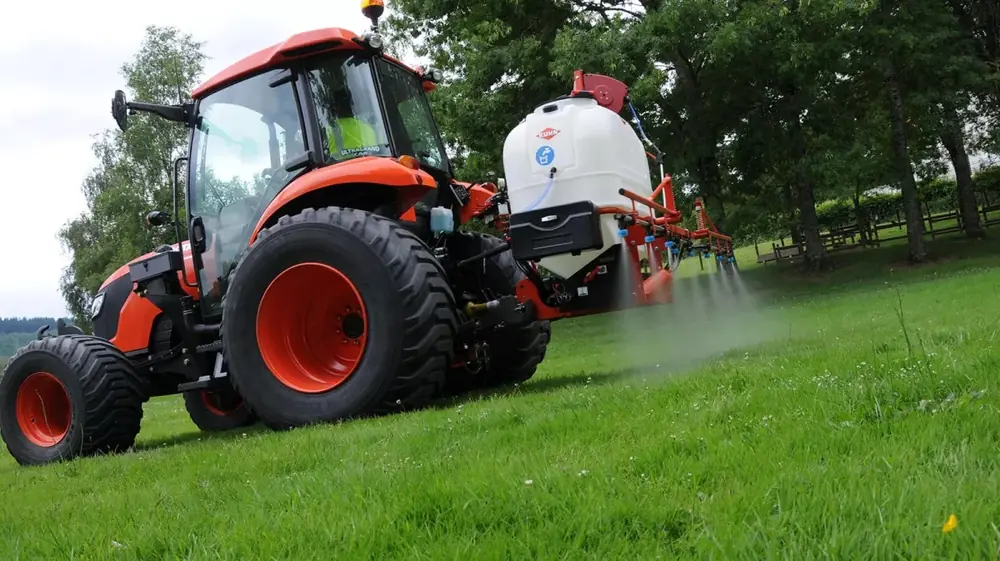 Kuhn Actis 300