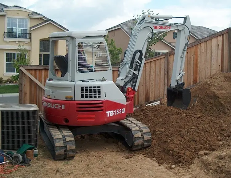 Takeuchi TB 153 FR