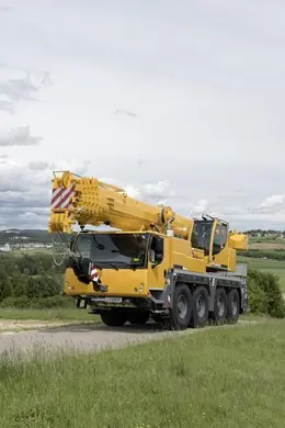 Liebherr LTM 1070-4.2 thumbnail 13