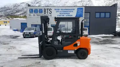 Doosan D35C-7