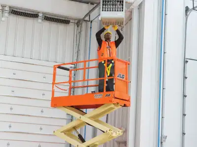 JLG 2032ES