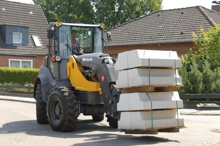 Ahlmann AS 700 thumbnail 2