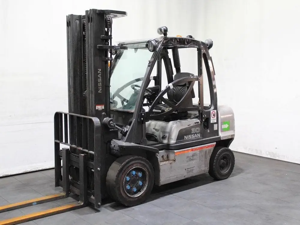 Nissan YG 1 D 2 A 30 Q