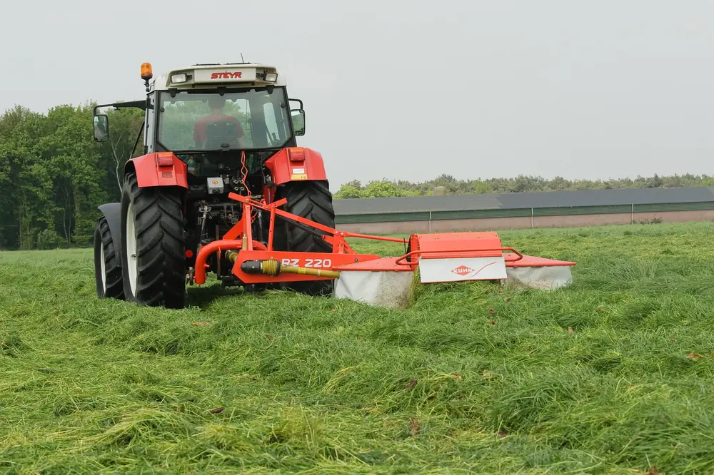 Kuhn PZ 220