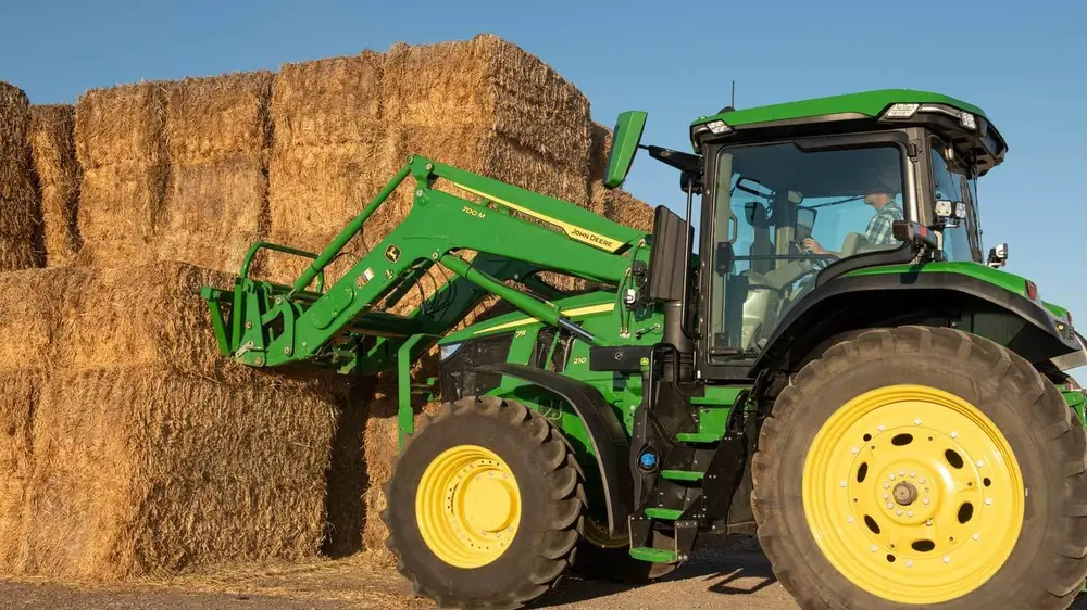 John Deere 700M