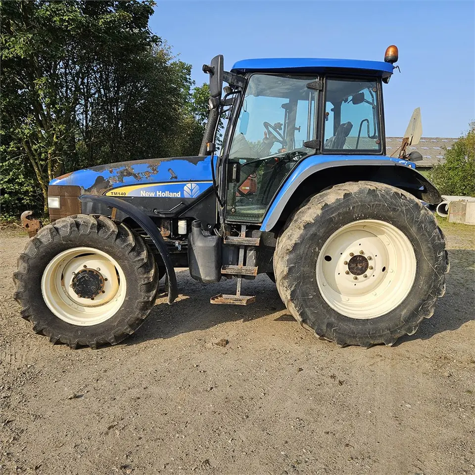 New Holland TM 140 (451)