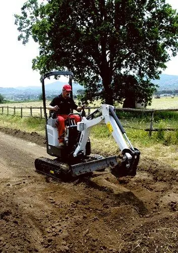 Bobcat E10 thumbnail 4