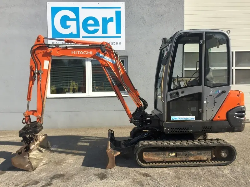 Hitachi ZX 25