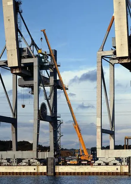 Liebherr LTM 1160-5.1 (10x8x10) thumbnail 9