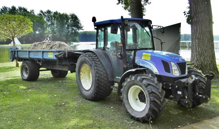 New Holland TN 85 A