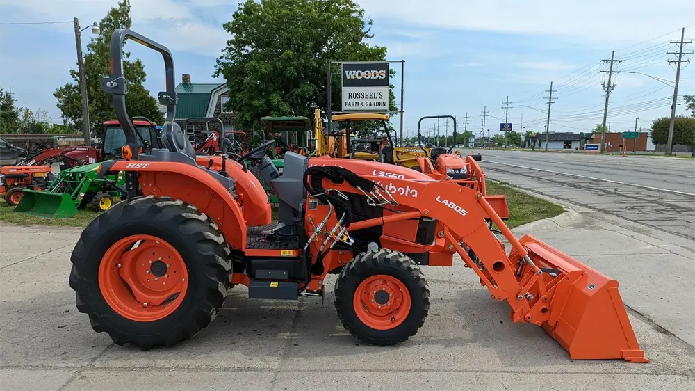 Kubota L3560