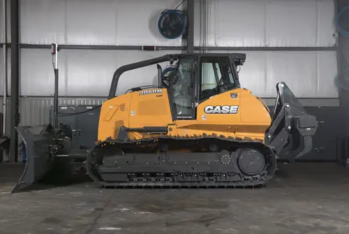 Case 2050M XLT