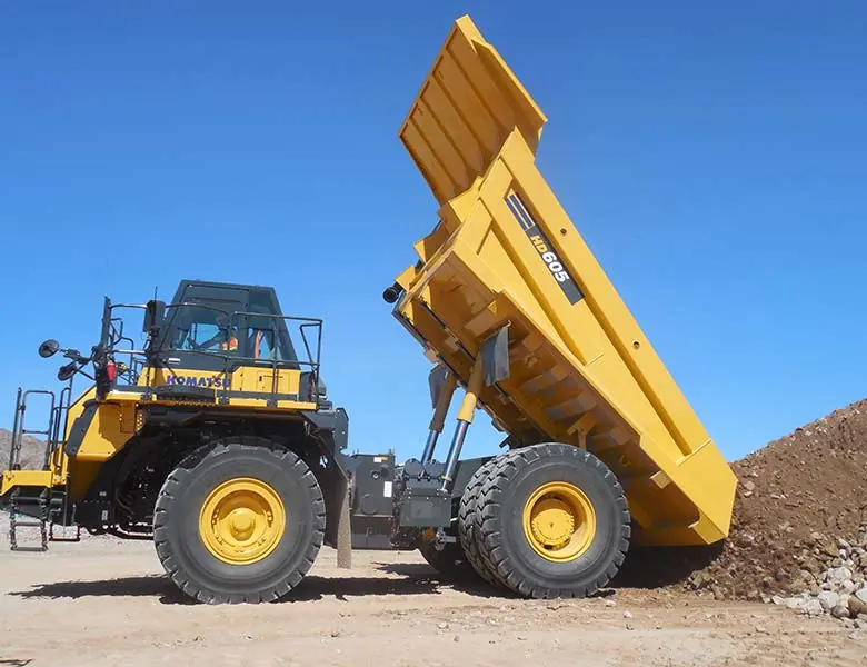 Komatsu HD605-8E0 thumbnail 4