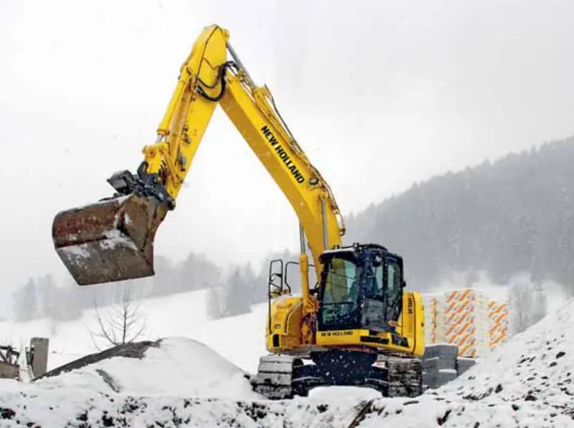 New Holland E230C SR