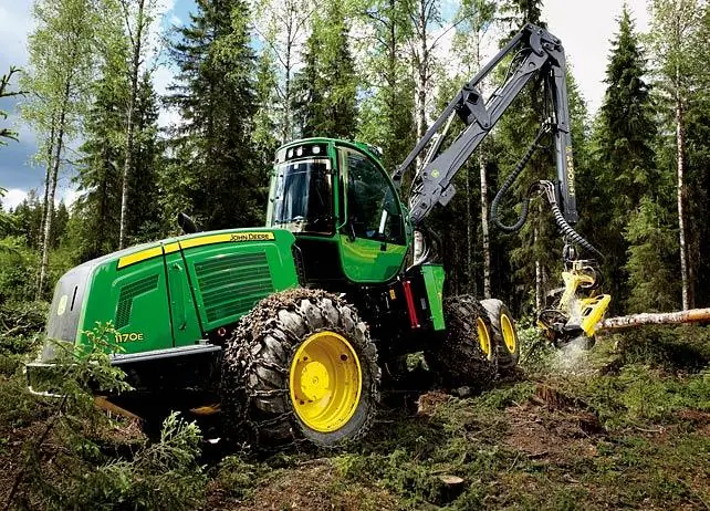 John Deere 1170 E