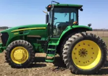 Bobcat John Deere 4WD (4 Wheel Drive) and 4x4 Farm Tractors thumbnail 22