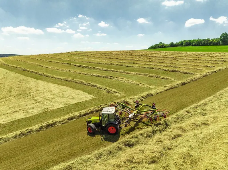 Claas Elios 330