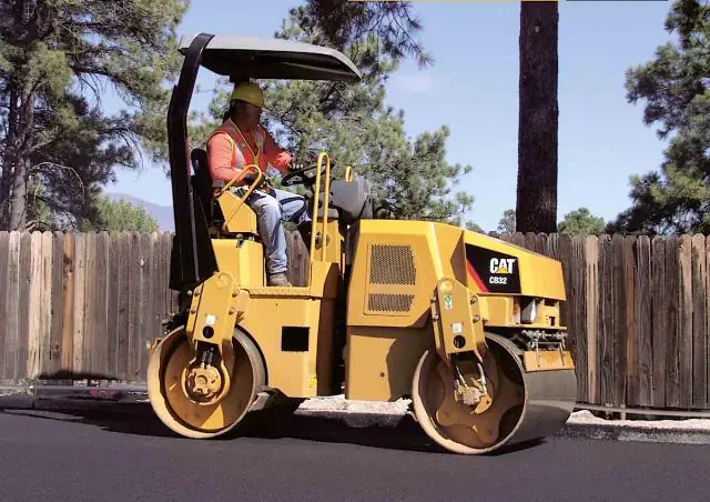 Caterpillar CB24