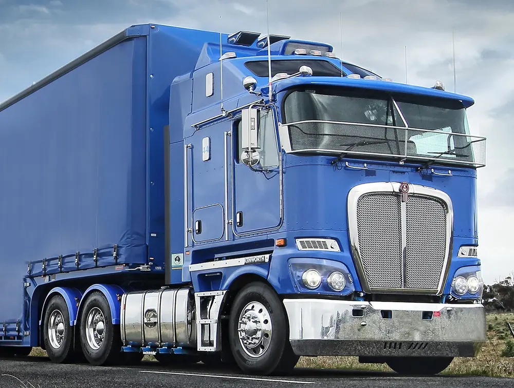 Kenworth K200 2.3M Aero roof MX15 6x4