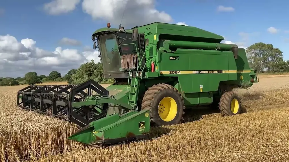 John Deere 2064