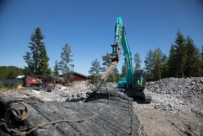 Kobelco SK 300 LC 10E thumbnail 5