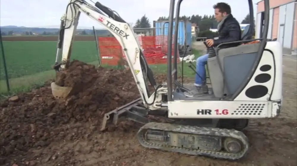 Terex-Schaeff HR 1