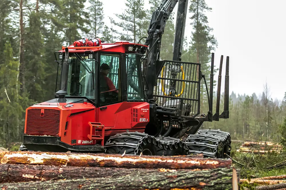 Valmet 830.3