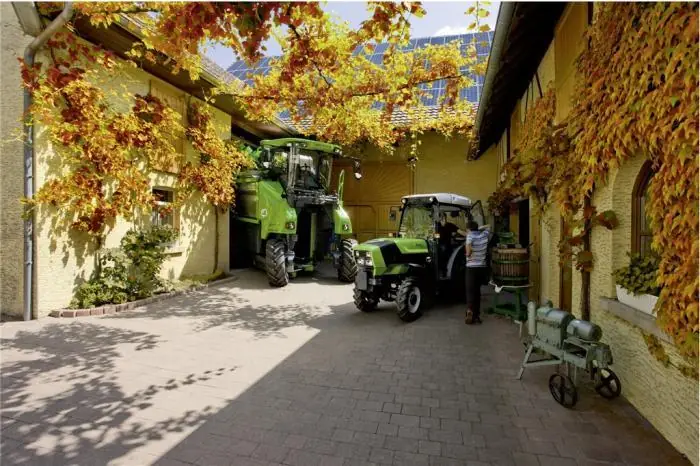 DEUTZ-FAHR Agroplus V 410 DT