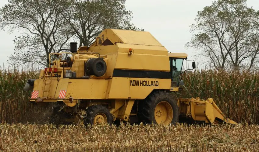 New Holland TF44