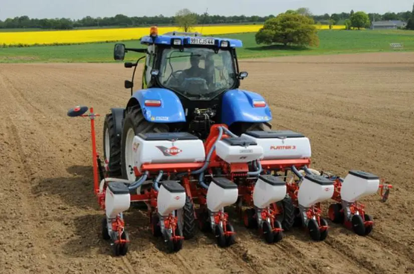 Kuhn Planter 3 R thumbnail 2