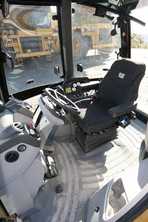 Caterpillar 432E 4x4 thumbnail 6