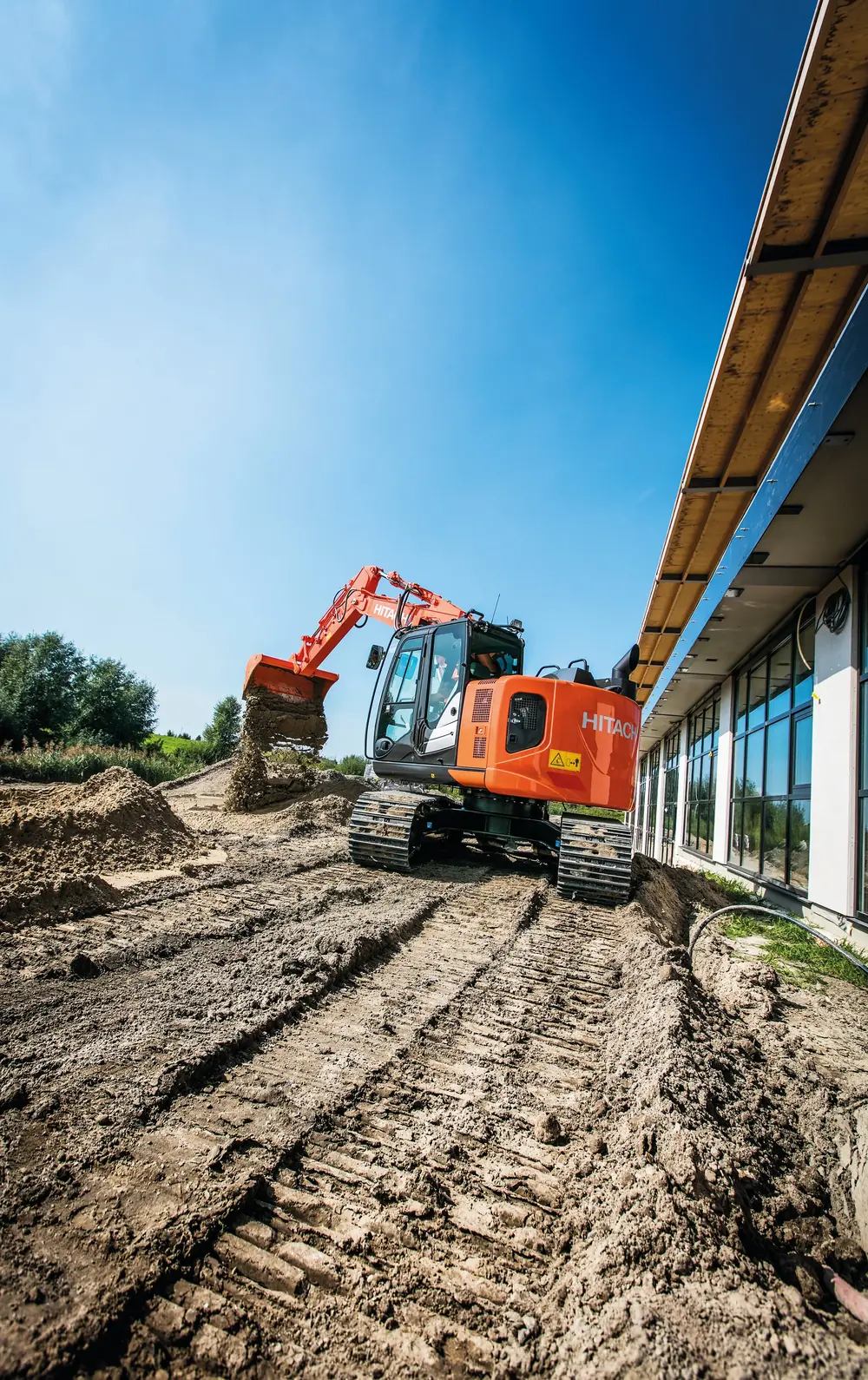 Hitachi ZX135US-6 thumbnail 2