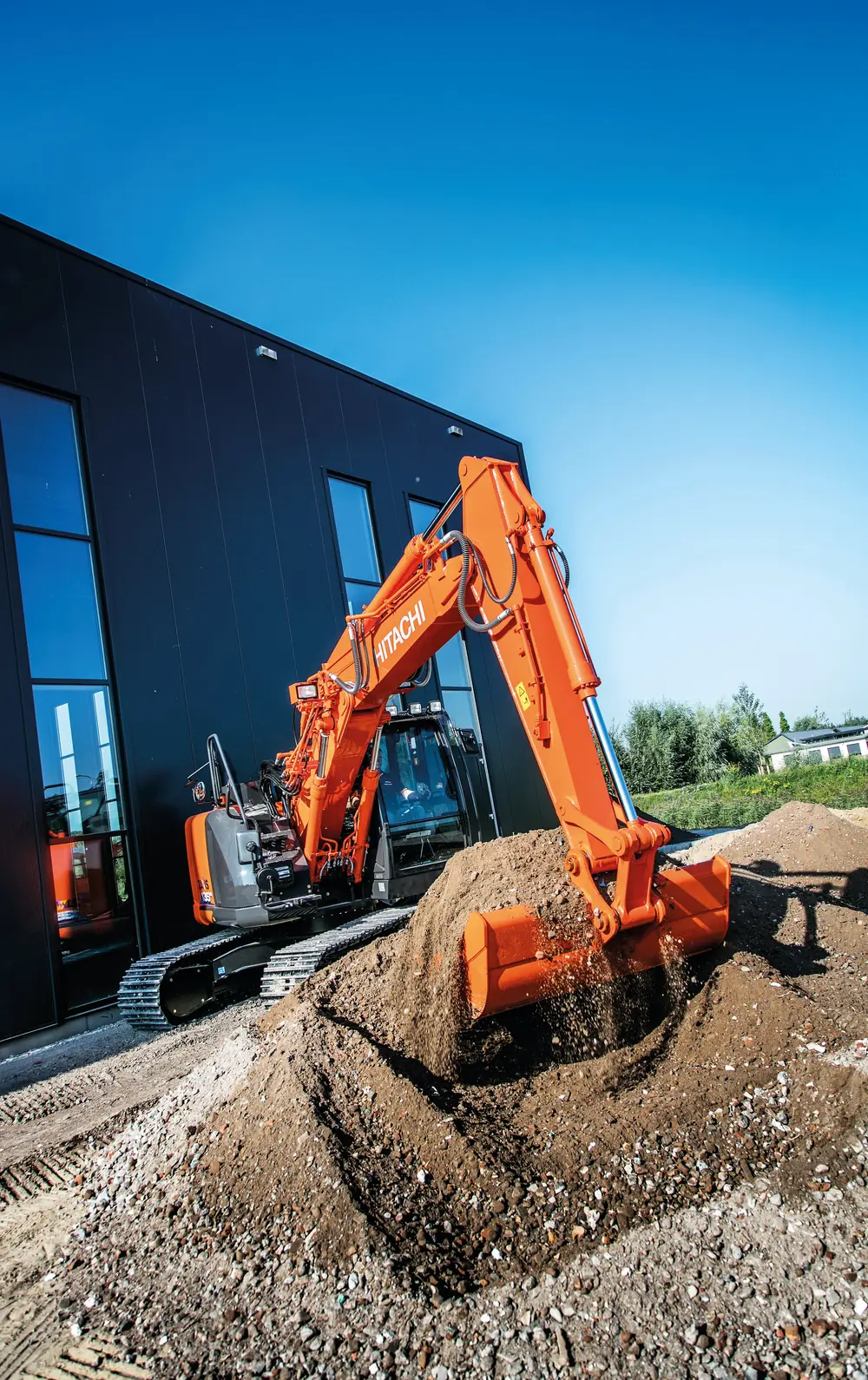 Hitachi ZX135US-6 thumbnail 3