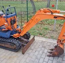 Kubota KH007