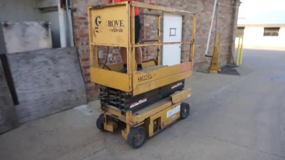 Grove-Manlift SM 2232 E